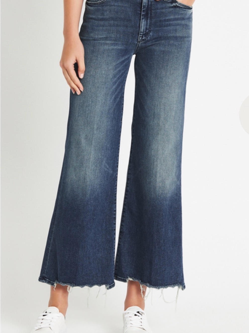 MOTHER Wide-Leg Raw Hem Jeans in Faded Blue